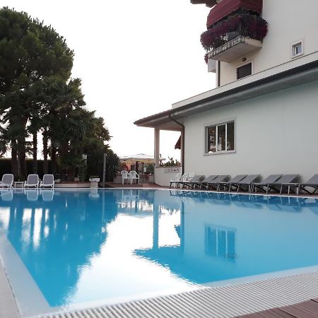 Hotel Da Roberto Lazise Exteriér fotografie