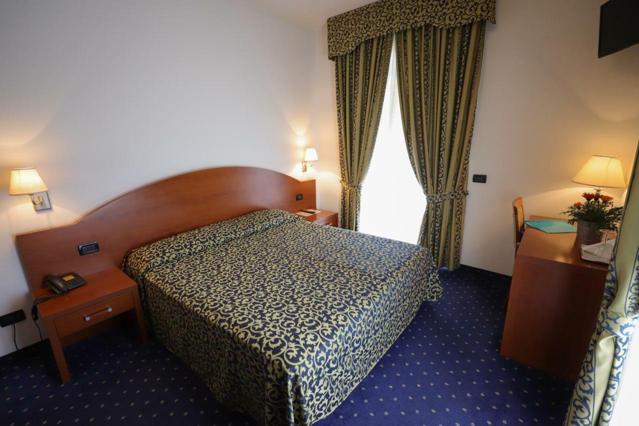 Hotel Da Roberto Lazise Exteriér fotografie