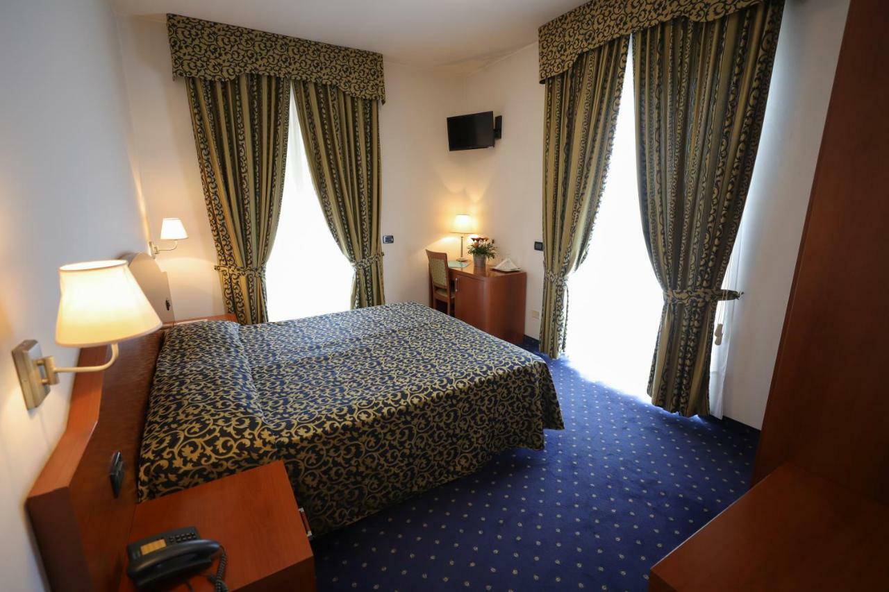 Hotel Da Roberto Lazise Exteriér fotografie