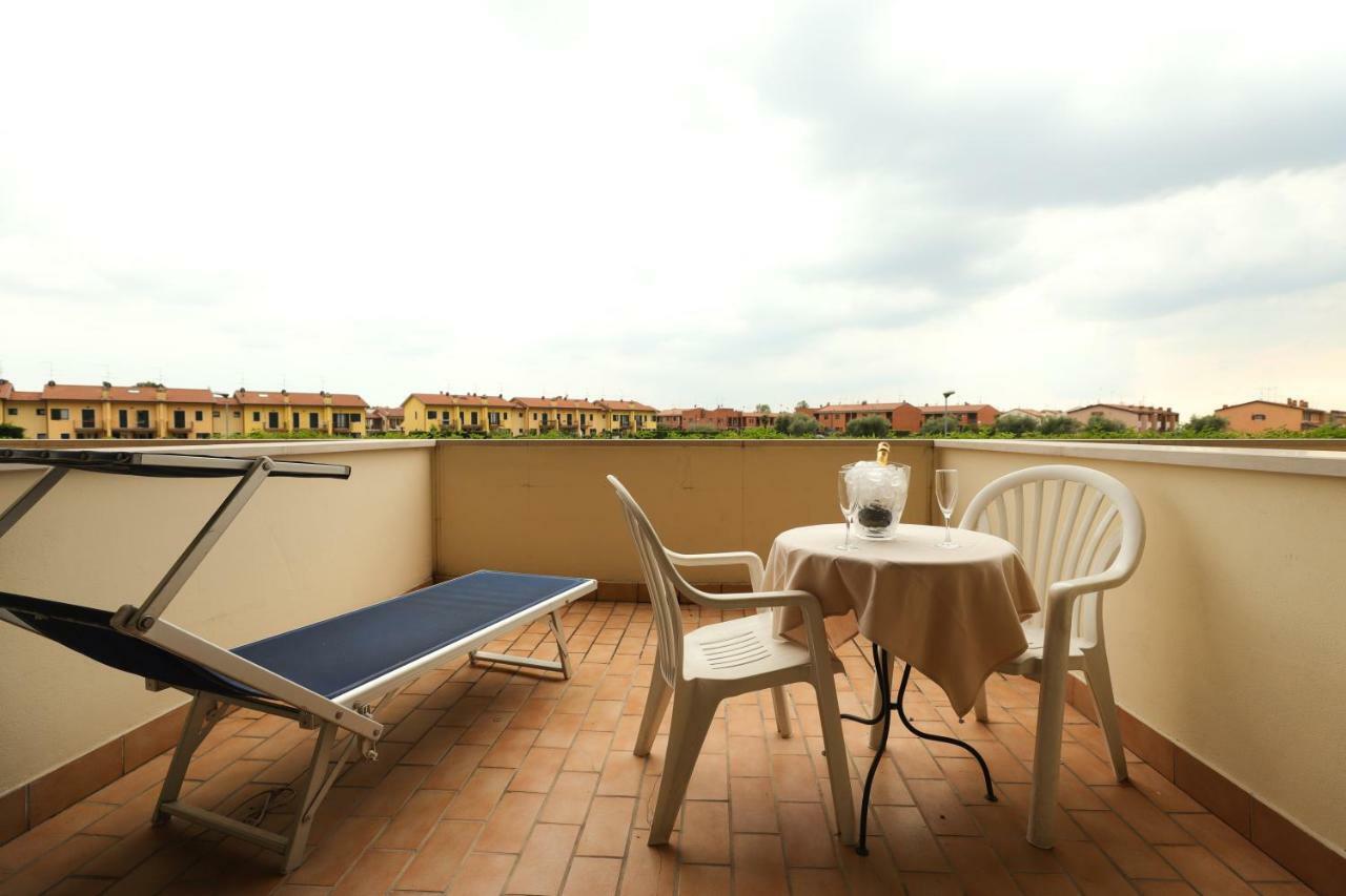 Hotel Da Roberto Lazise Exteriér fotografie